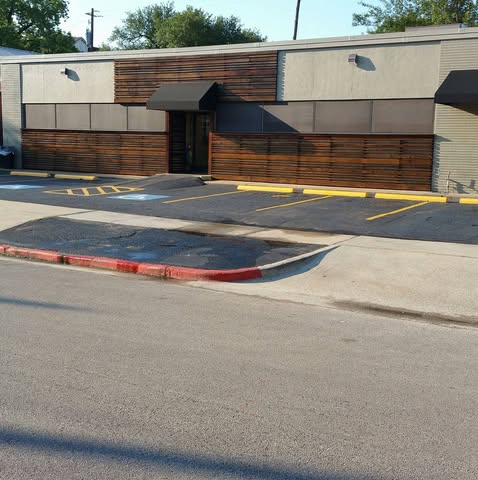 Lambda Center Houston (LGBTQ 12-Step Clubhouse)